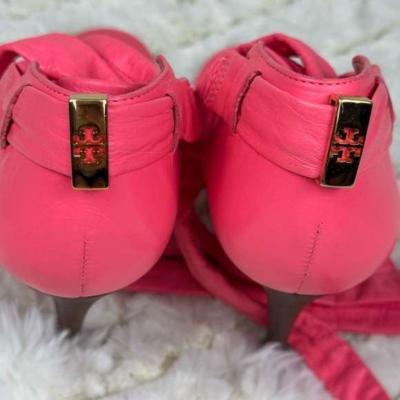 Tory Burch Pink Sandals with Elegant Straps - Picture 3 of 13